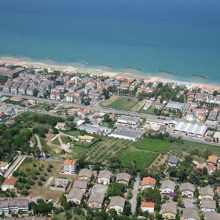 Apartamento Holiday Dreams Francavilla Al Mare Exterior foto