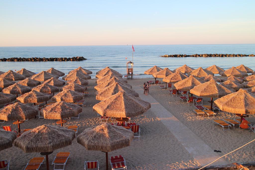 Apartamento Holiday Dreams Francavilla Al Mare Exterior foto